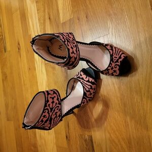 MADISON Womans Heels size 7